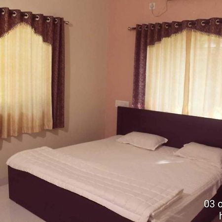 Orchid Anant Holidays 알리바그 외부 사진
